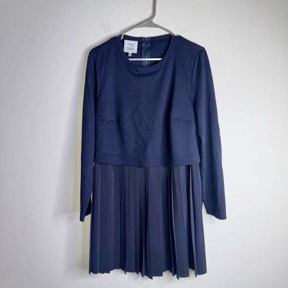 Akris Punto x Bergdorf Goodman Wool Blend Navy Pleated Top - Picture 1 of 9